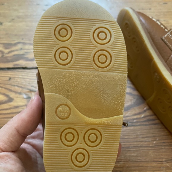 Petits Marcheurs Baby Shoes (NWOT) EU 20/ US 5 - Picture 3 of 3